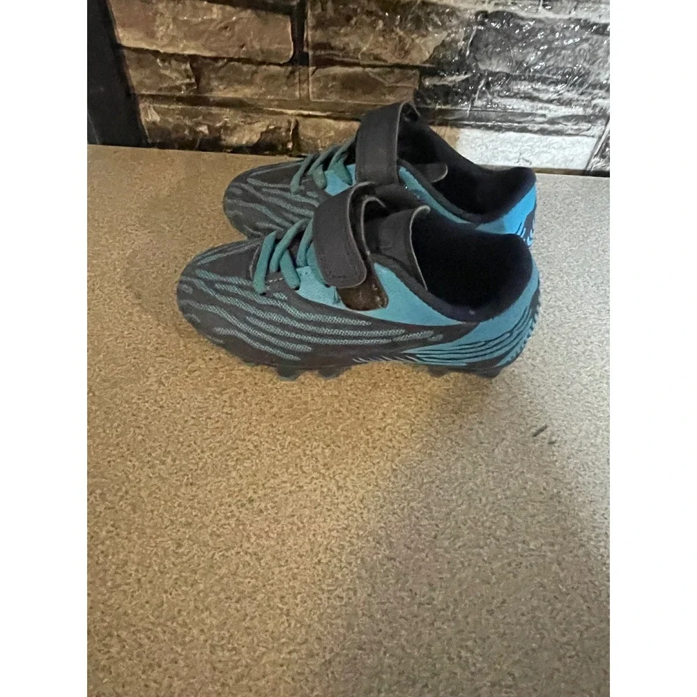 Deja Tu Huella Kids Blue Black Soccer Cleats‎ Athletic Shoes Size 9 Toddler